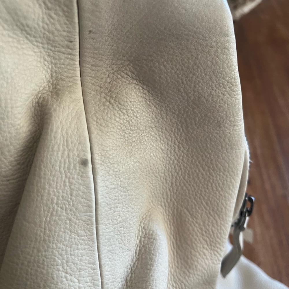 Stylish Cream Backpack - Picture 16 of 16